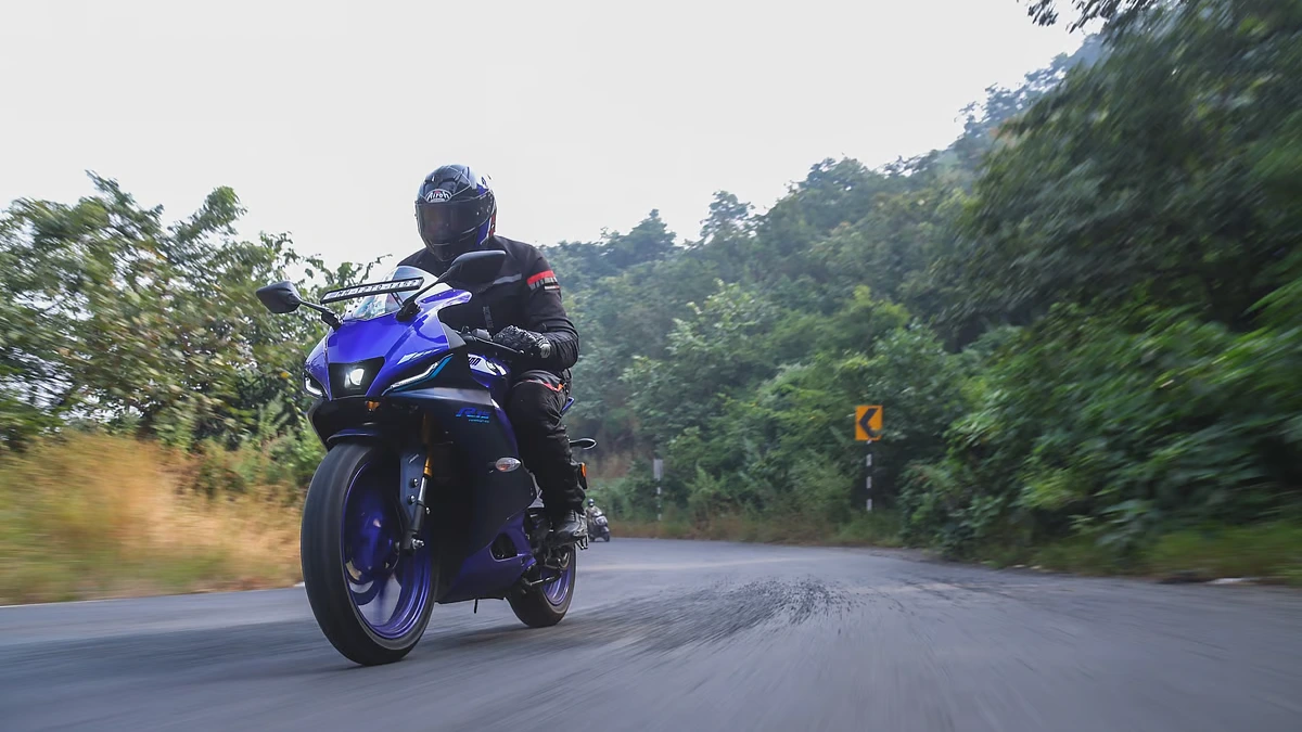 yamaha r15 v4